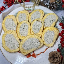{{photo.Alt || photo.Description || 'Вторые блюда: Сырный рулет с курицей 700г'}}