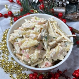 {{photo.Alt || photo.Description || 'Салаты: Салат с копченой курицей и овощами 1кг'}}